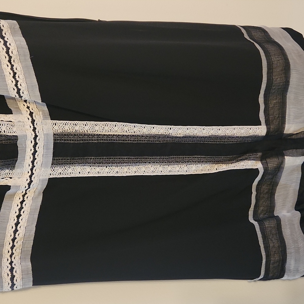 Dress - Picture 3 of 6